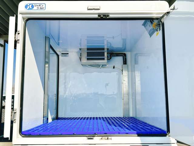 ダイハツ ハイゼットトラック ＦＲＰ中温冷蔵冷凍車 －７℃設定 R5年 (関東) 99