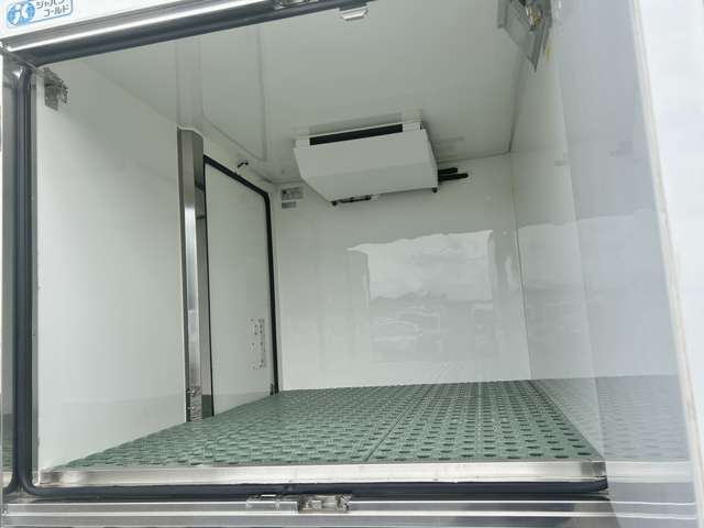 スズキ キャリイバン 低温冷蔵冷凍車 －３０℃設定 R5年 (関東) 99