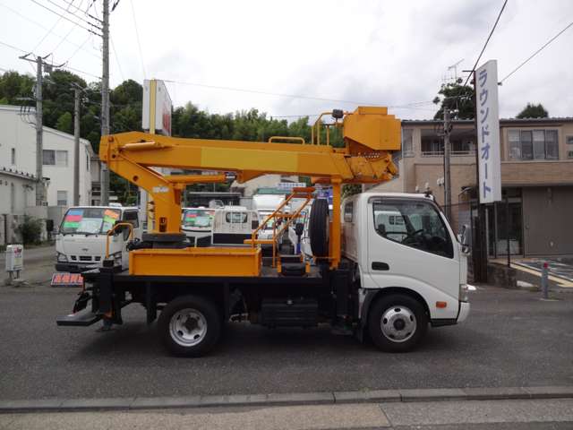 日野自動車 デュトロ 高所作業車 H25年 (関東) 99