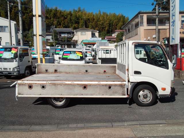日野自動車 デュトロ ２Ｔ積ミ H23年 (関東) 99