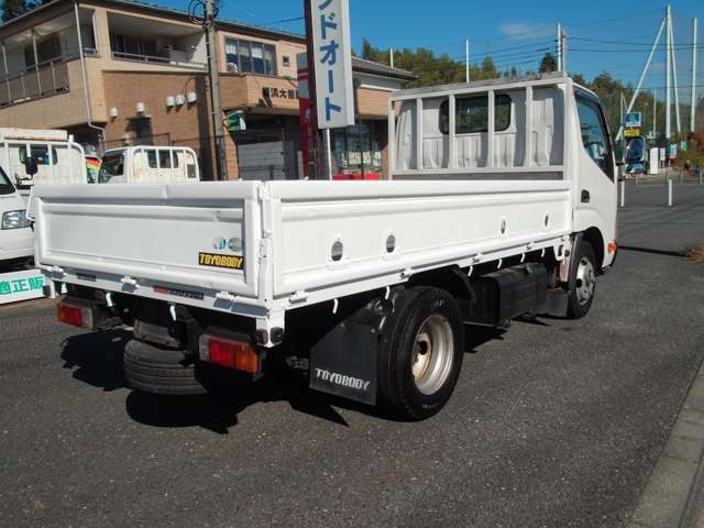 日野自動車 デュトロ ２Ｔ積ミ H23年 (関東) 99