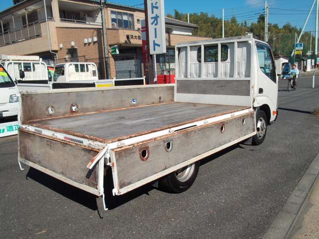 日野自動車 デュトロ ２Ｔ積ミ H23年 (関東) 99