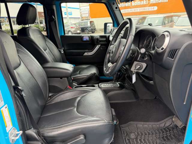 ジープ ラングラー　アンリミテッド アンリミテッド サハラ メイク マイ ジープ ４ＷＤ H29年 (東海) 99