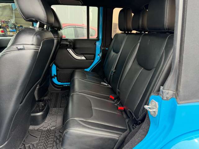 ジープ ラングラー　アンリミテッド アンリミテッド サハラ メイク マイ ジープ ４ＷＤ H29年 (東海) 99