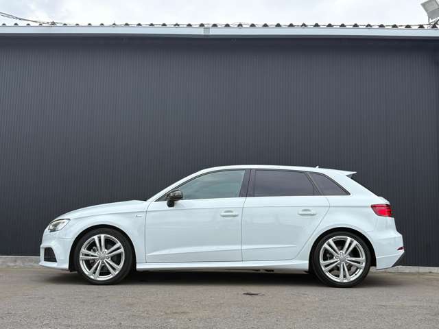 アウディ Ａ３　スポーツバック １．４ ＴＦＳＩ スポーツ Ｓラインパッケージ H29年 (関東) 99