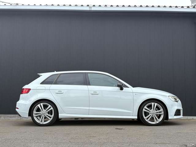 アウディ Ａ３　スポーツバック １．４ ＴＦＳＩ スポーツ Ｓラインパッケージ H29年 (関東) 99