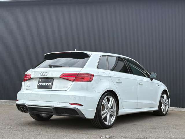 アウディ Ａ３　スポーツバック １．４ ＴＦＳＩ スポーツ Ｓラインパッケージ H29年 (関東) 99