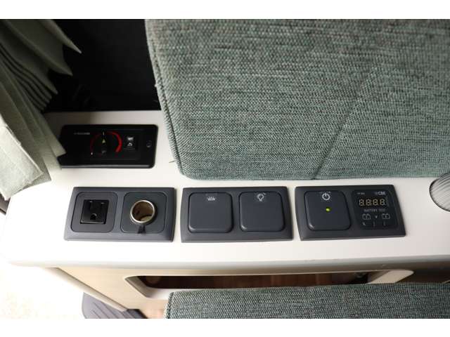 トヨタ ハイエースワゴン ２．７ ＤＸ ロング ミドルルーフ H29年 (甲信越・北陸) 99