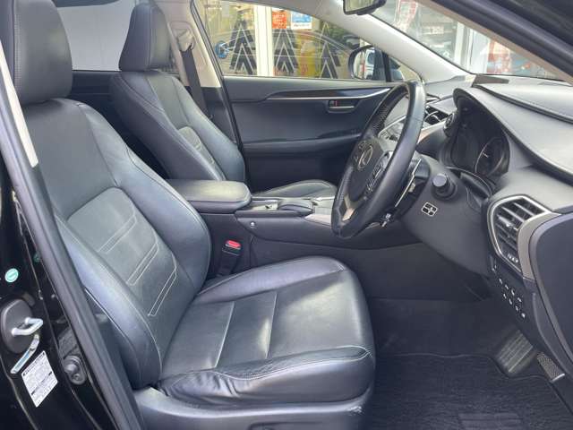 レクサス ＮＸ３００ｈ バージョンＬ H26年 (関東) 99