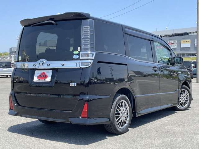 トヨタ ヴォクシー １．８ ハイブリッド ＺＳ H29年 (近畿) 99