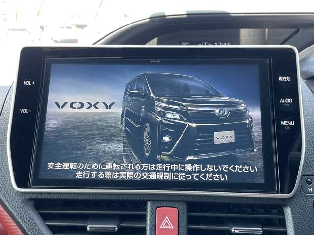 トヨタ ヴォクシー １．８ ハイブリッド ＺＳ H29年 (近畿) 99