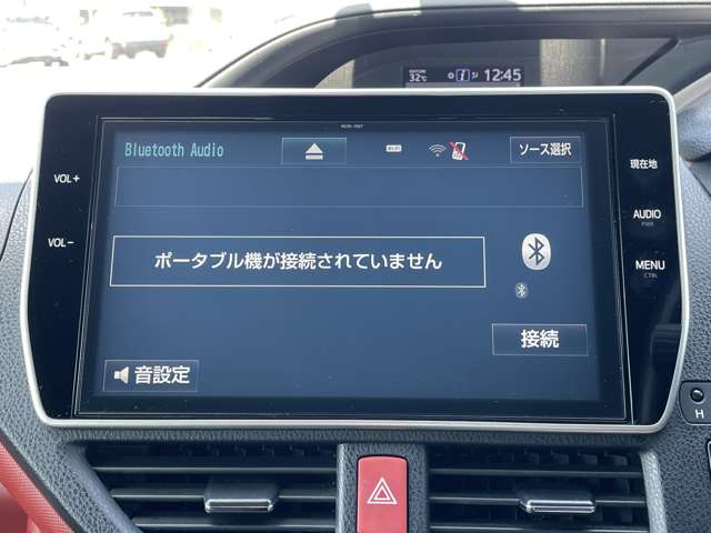 トヨタ ヴォクシー １．８ ハイブリッド ＺＳ H29年 (近畿) 99