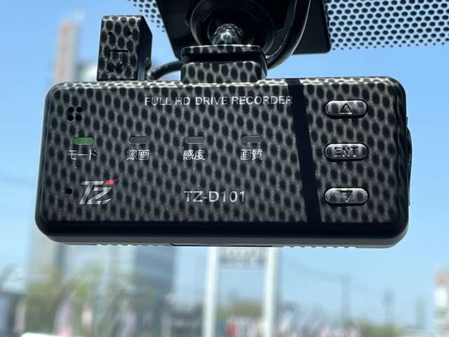 トヨタ ヴォクシー １．８ ハイブリッド ＺＳ H29年 (近畿) 99
