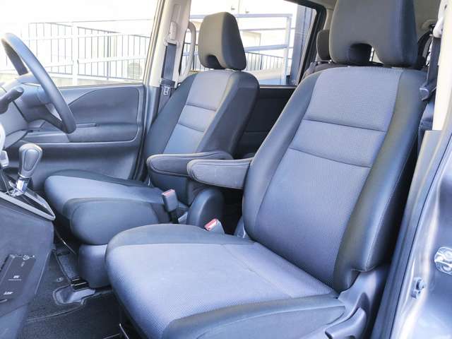 日産 セレナ ２．０ Ｓ R4年 (近畿) 99