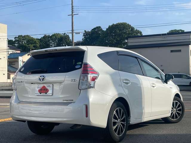 トヨタ プリウスΑ １．８ Ｓ Ｌセレクション H27年 (近畿) 99