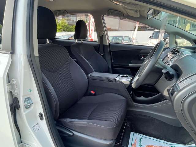 トヨタ プリウスΑ １．８ Ｓ Ｌセレクション H27年 (近畿) 99