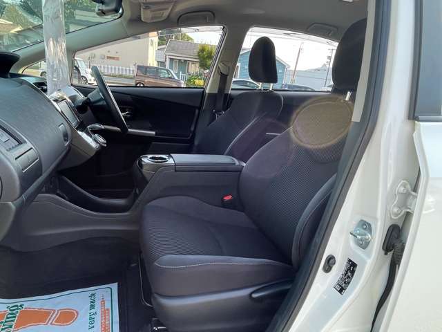 トヨタ プリウスΑ １．８ Ｓ Ｌセレクション H27年 (近畿) 99