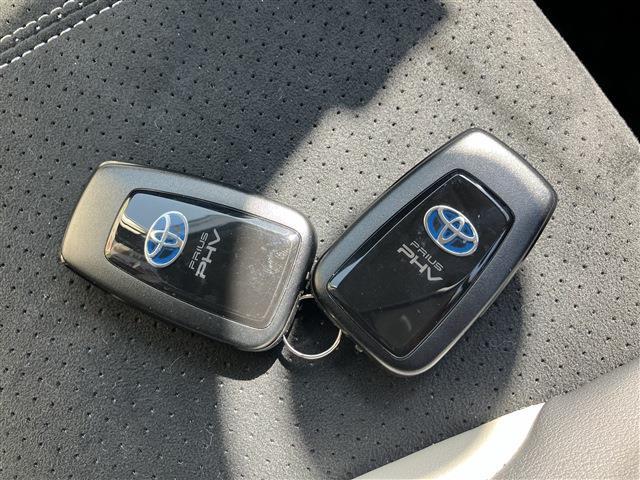 トヨタ プリウスＰＨＶ １．８ Ｓ ＧＲ スポーツ R3年 (中国) 99