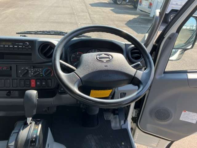 日野自動車 デュトロ ４．０ＤＴ H25年 (東海) 99