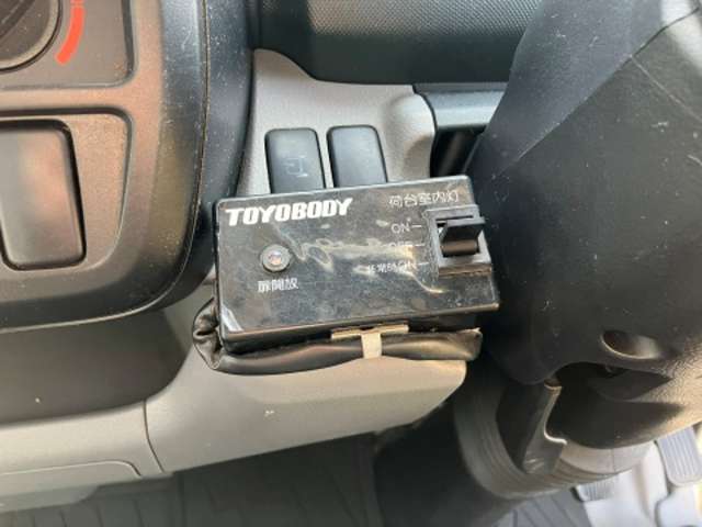 日野自動車 デュトロ ４．０ＤＴ H25年 (東海) 99
