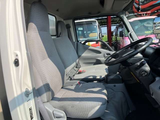 日野自動車 デュトロ ４．０ＤＴ H25年 (東海) 99