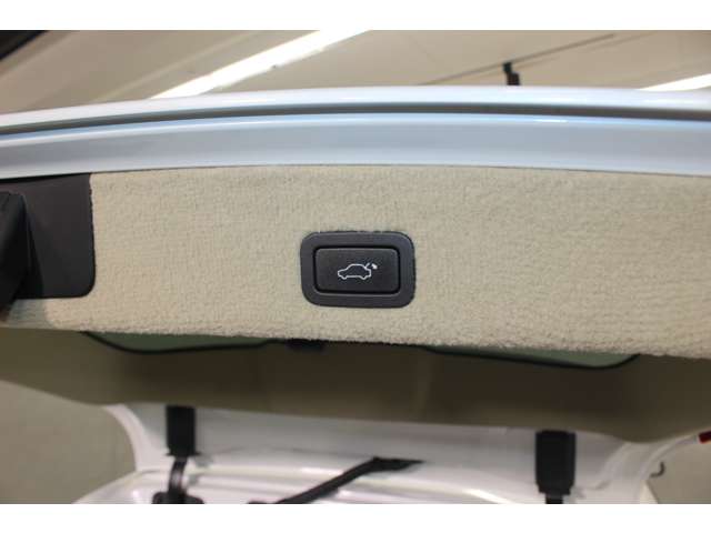ボルボ Ｖ７０ Ｔ５　クラシック H28年 (関東) 99