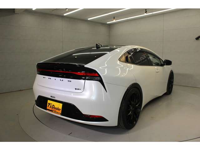 トヨタ プリウス ２．０ Ｚ R5年 (関東) 99
