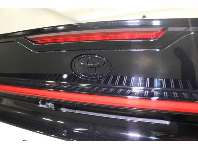 トヨタ プリウス ２．０ Ｚ R5年 (関東) 99
