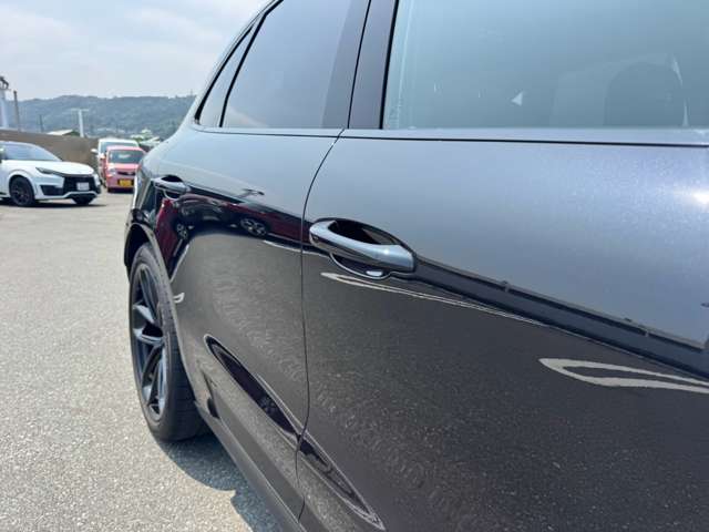 ポルシェ マカン ＧＴＳ ＰＤＫ ４ＷＤ R6年 (東海) 99