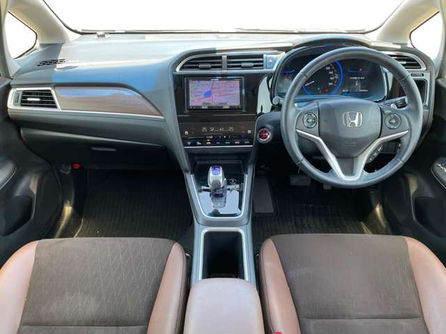 ホンダ シャトル １．５ ハイブリッド Ｚ H27年 (近畿) 99