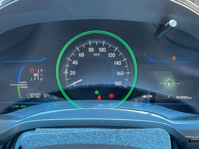 ホンダ シャトル １．５ ハイブリッド Ｚ H27年 (近畿) 99