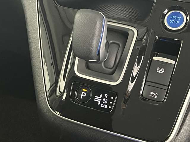 日産 セレナ １．２ Ｅ－ＰＯＷＥＲ ハイウェイスター Ｖ R4年 (東北) 99