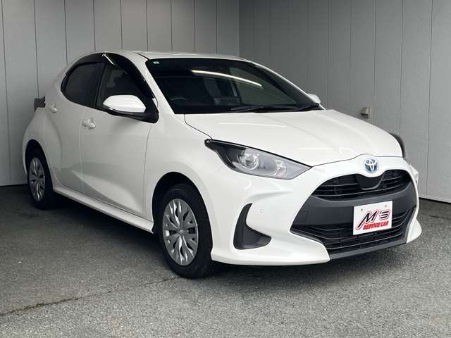 トヨタ ヤリス １．５ ハイブリッド Ｘ Ｅ－ＦＯＵＲ ４ＷＤ R3年 (東北) 99