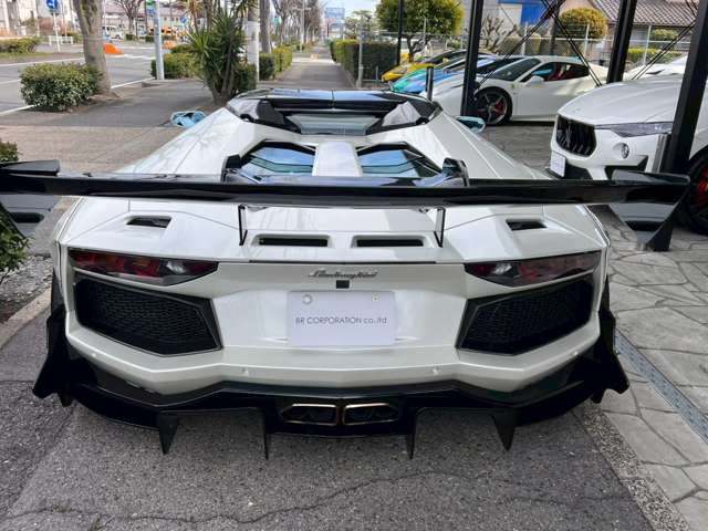 ランボルギーニ アヴェンタドールロードスタ ＬＰ７００－４ ４ＷＤ H27年 (東海) 99