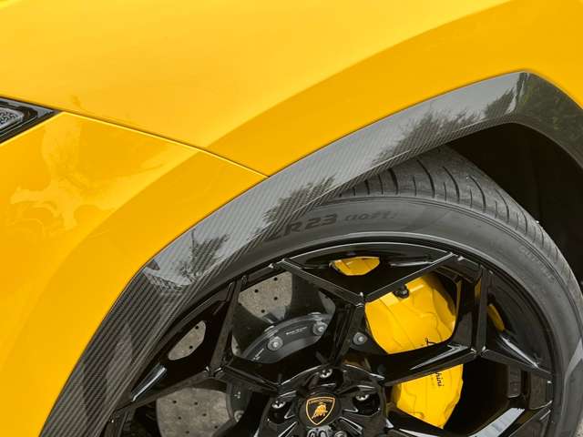 ランボルギーニ ウルス ペルフォルマンテ ４ＷＤ R6年 (東海) 99