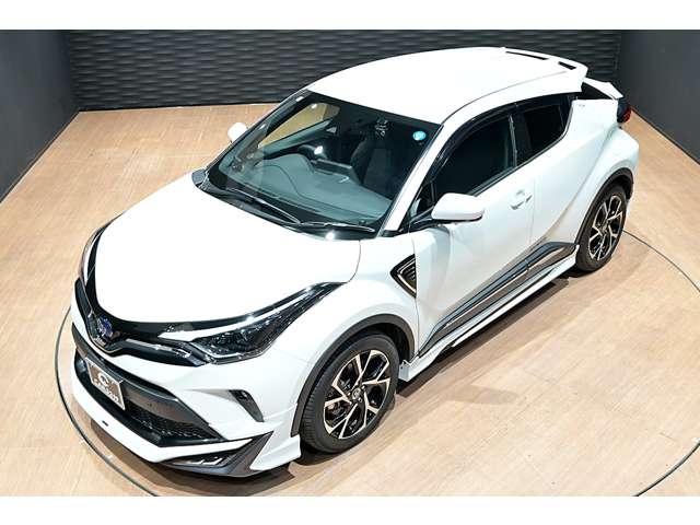 トヨタ Ｃ−ＨＲ ハイブリッド １．８ Ｇ モード ネロ セーフティ プラスＩＩＩ R5年 (関東) 99