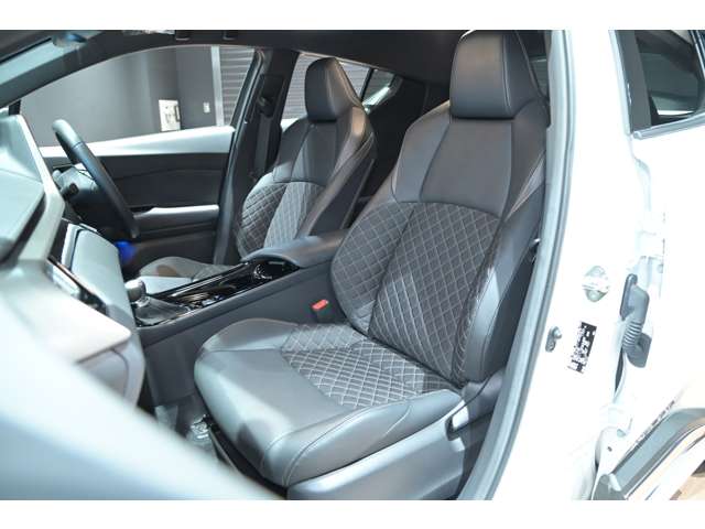 トヨタ Ｃ−ＨＲ ハイブリッド １．８ Ｇ モード ネロ セーフティ プラスＩＩＩ R5年 (関東) 99