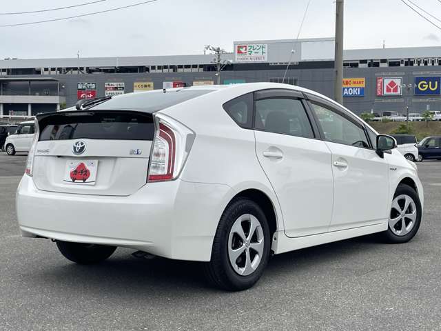 トヨタ プリウス １．８ Ｓ H24年 (近畿) 99