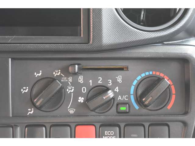 トヨタ トヨエース ４．０ディーゼル フルジャストロー H30年 (近畿) 99