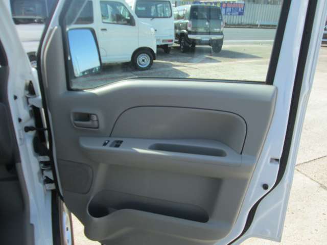 日産 ＮＶ１００クリッパー ６６０ ＤＸ ＧＬパッケージ ハイルーフ ４ＷＤ R2年 (関東) 99