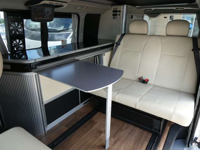 トヨタ ハイエースバン ホワイトハウス H28年 (関東) 99
