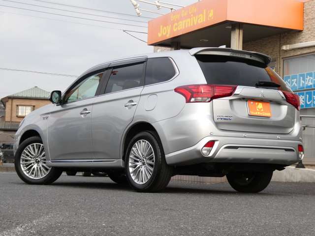 三菱 アウトランダーＰＨＥＶ ２．４ Ｇ ４ＷＤ H30年 (関東) 99