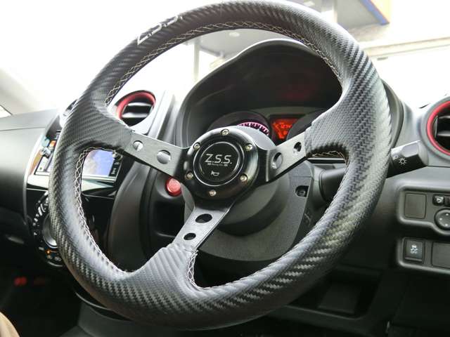日産 ノート １．６ ＮＩＳＭＯ Ｓ H28年 (関東) 99