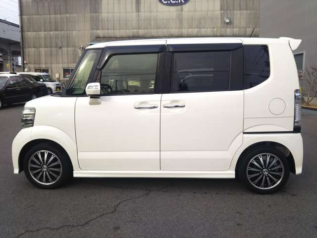 ホンダ Ｎ　ＢＯＸ ６６０ カスタムＧ ターボＳＳパッケージ H26年 (中国) 99