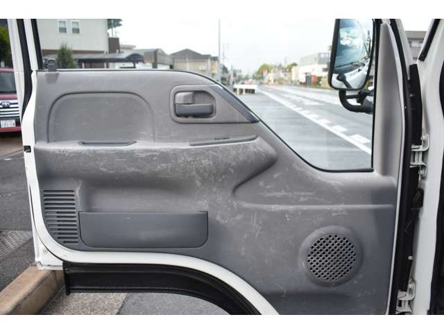 いすゞ エルフ ３．０ ダンプ フルフラットロー ディーゼルターボ H29年 (近畿) 99