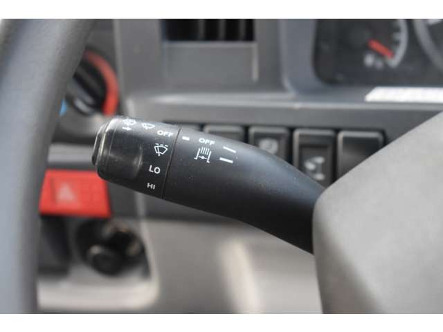 いすゞ エルフ ３．０ ダンプ フルフラットロー ディーゼルターボ H29年 (近畿) 99