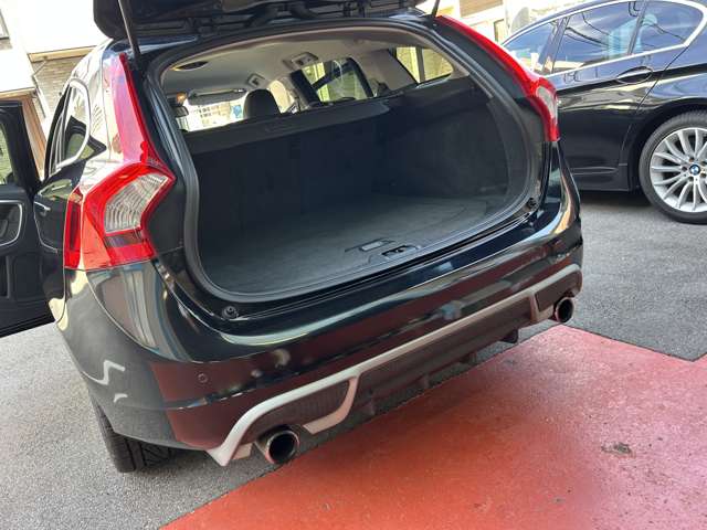ボルボ Ｖ６０ Ｔ４　Ｒデザイン H25年 (中国) 99
