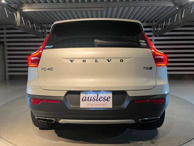 ボルボ ＸＣ４０ Ｔ４ ＡＷＤ インスクリプション ４ＷＤ R2年 (東海) 99