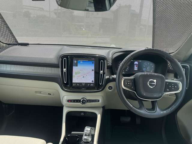 ボルボ ＸＣ４０ Ｔ４ ＡＷＤ インスクリプション ４ＷＤ R2年 (東海) 99
