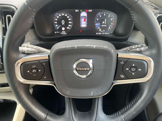 ボルボ ＸＣ４０ Ｔ４ ＡＷＤ インスクリプション ４ＷＤ R2年 (東海) 99